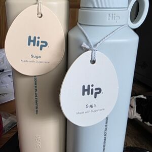 New H.i.p. Suga Eco-Friendly‎ Bottles - White and Light Blue 22oz